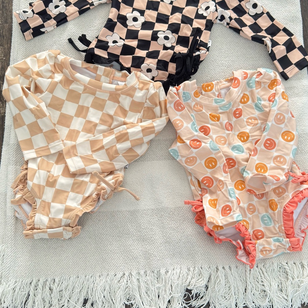 Toddler Girl One-Piece Swimsuit Set - Mixed Prints Ruffle Butts 12-18 months - Picture 4 of 5